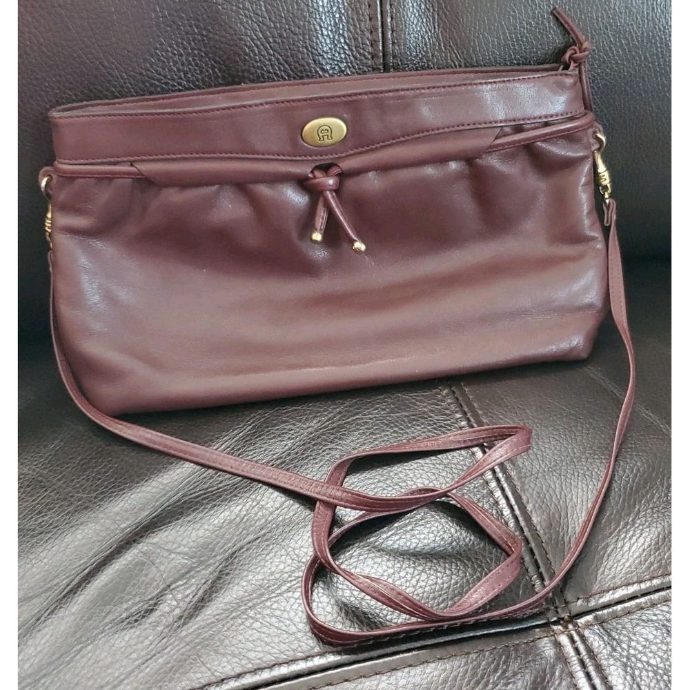 ETIENNE AIGNER Vintage Handbag Burgandy‎ Long strap